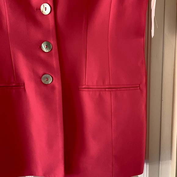 Worthington vest in pink color. - Picture 3 of 8